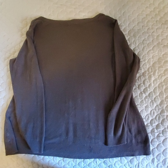 Sweater - Picture 4 of 4